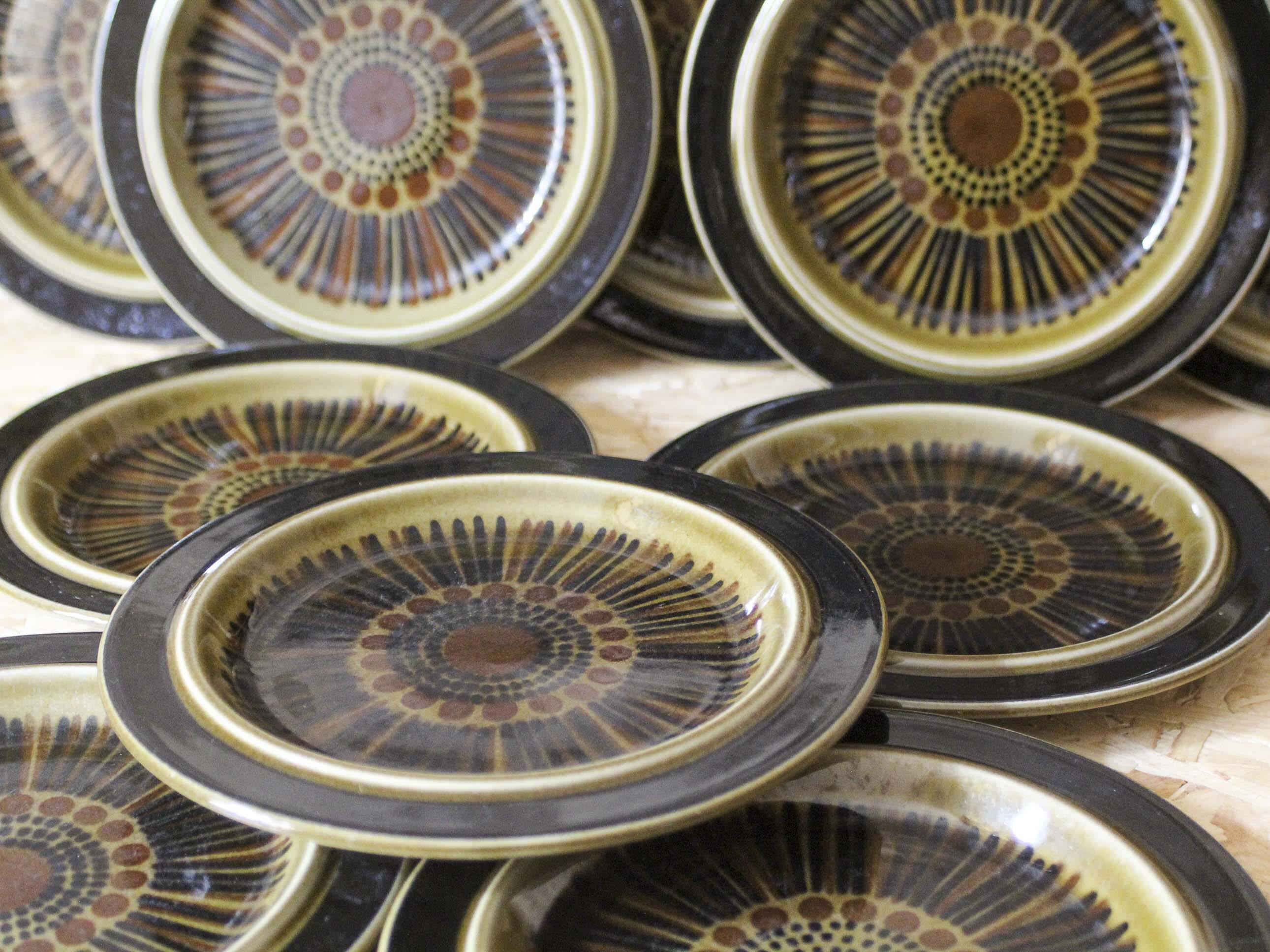 10 Kosmos series dessert plates by Arabia Finland