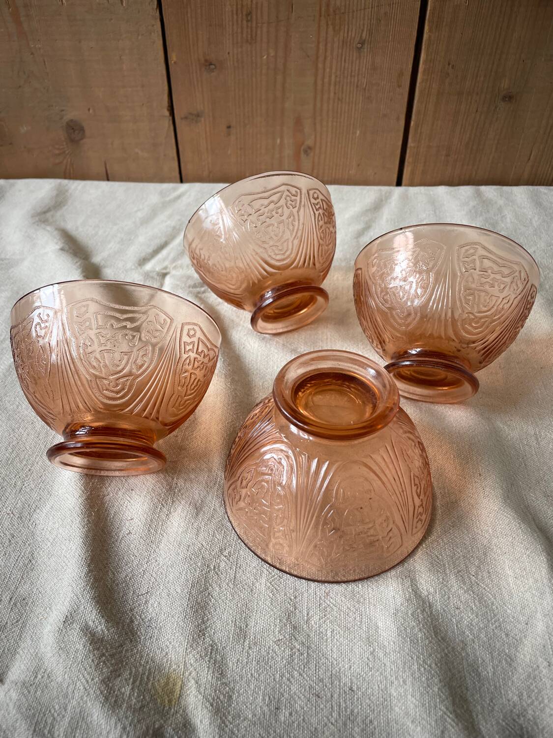 4 vintage pink glass bowls 1930-40