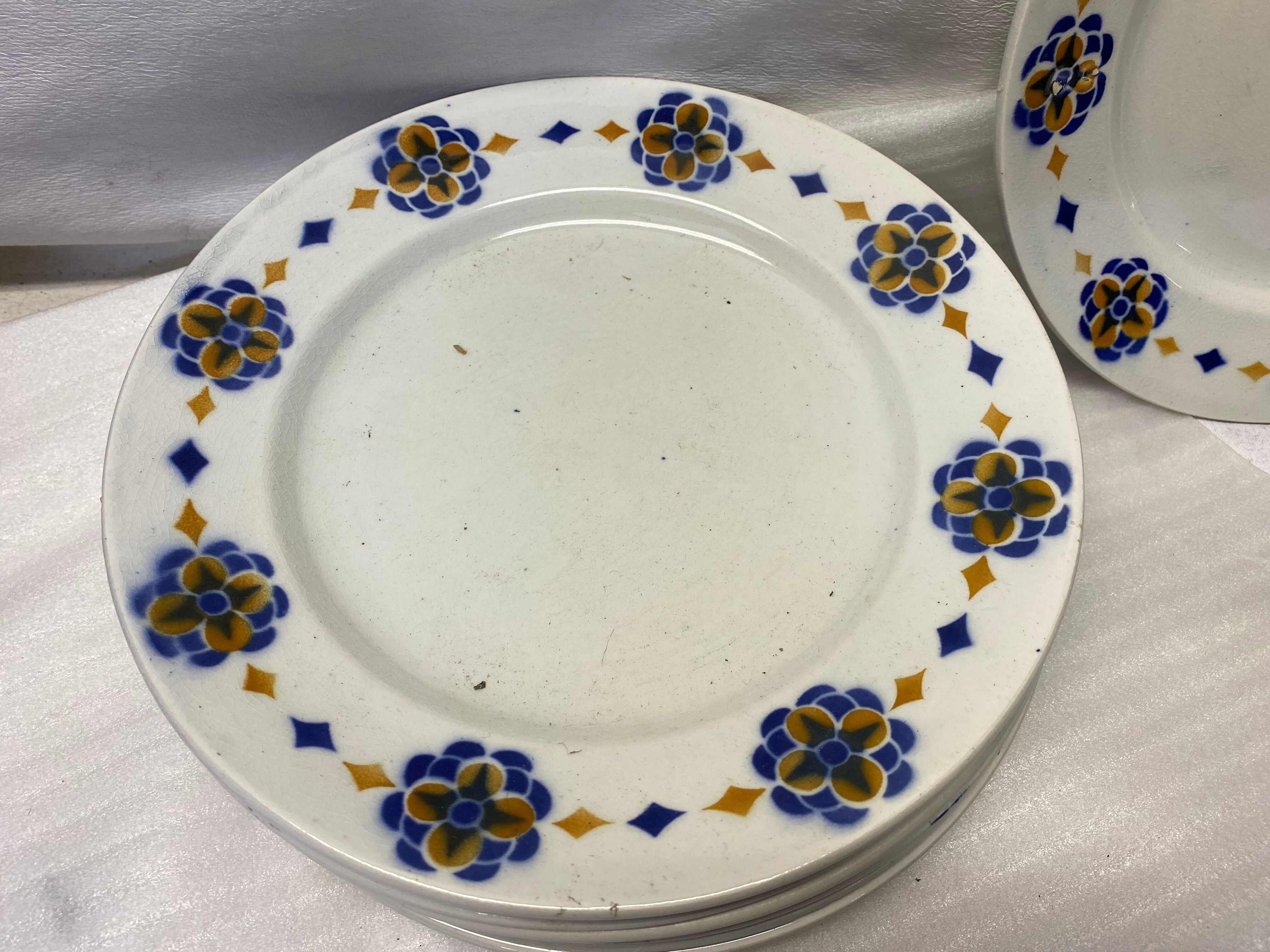 Set of 7 plates Moulin des Wolves