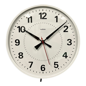horloge murale de centrale