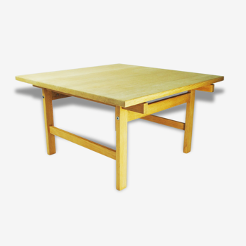 Table low Hans Wegner