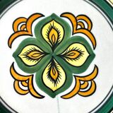 Henriot Quimper Breton earthenware plate – green-yellow-orange geometric pattern – Ø 24 cm