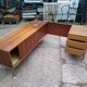 Grand Bureau design 1970 with return. light wood and chrome pietement