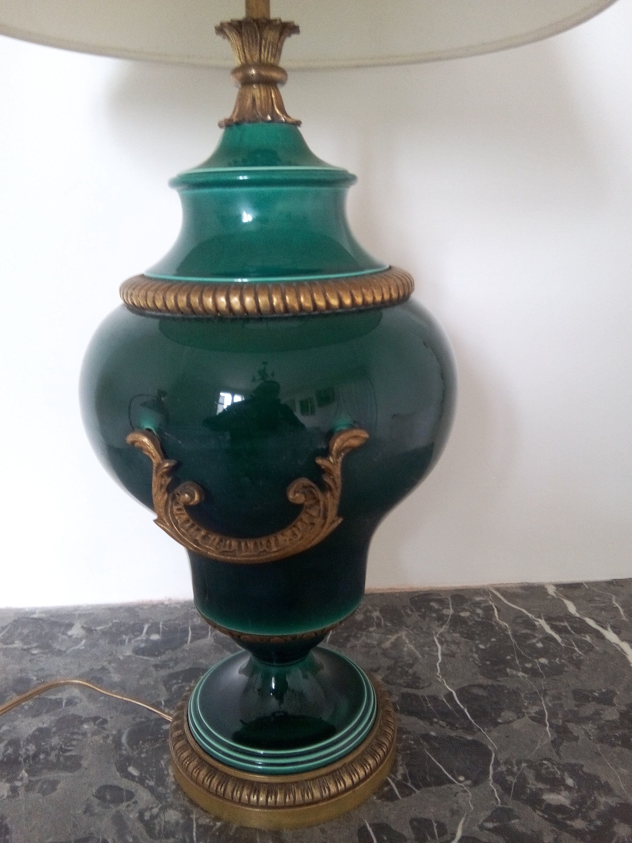 Ceramic baluster lamp
