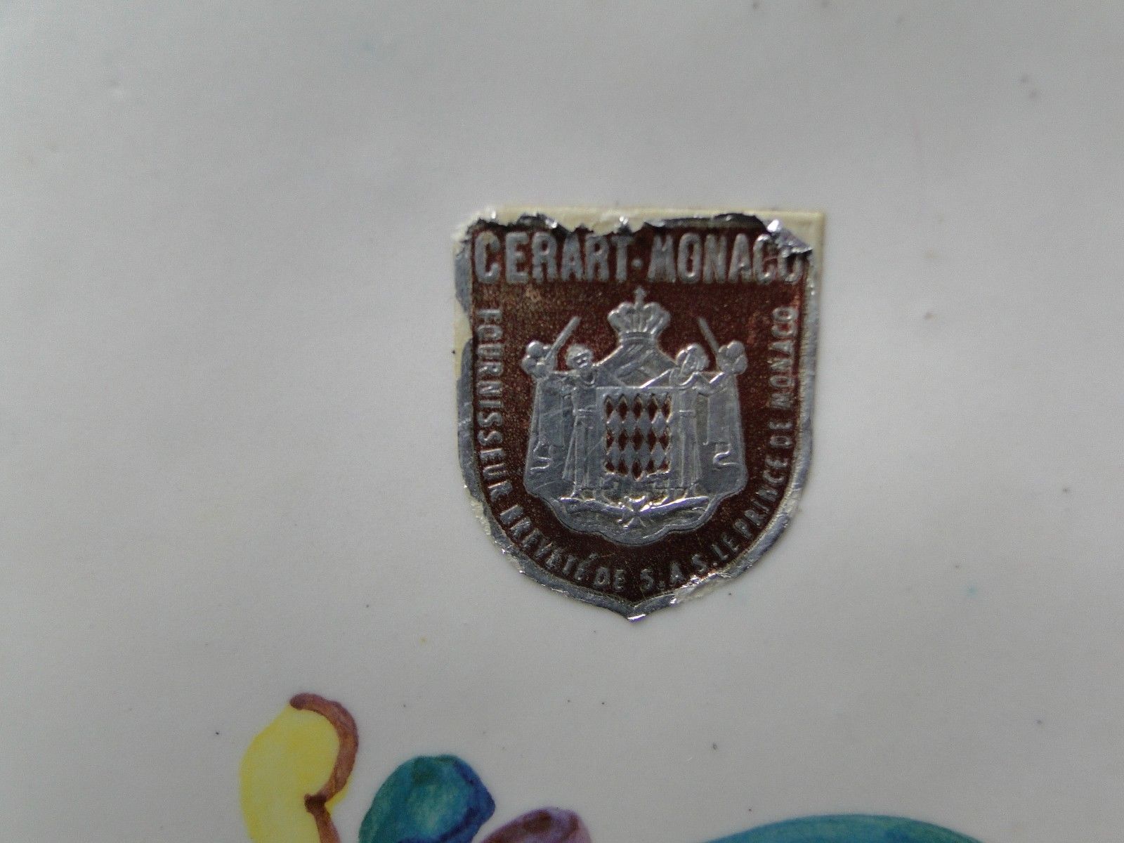 Cerart Monaco vase n° 947 with bird decoration