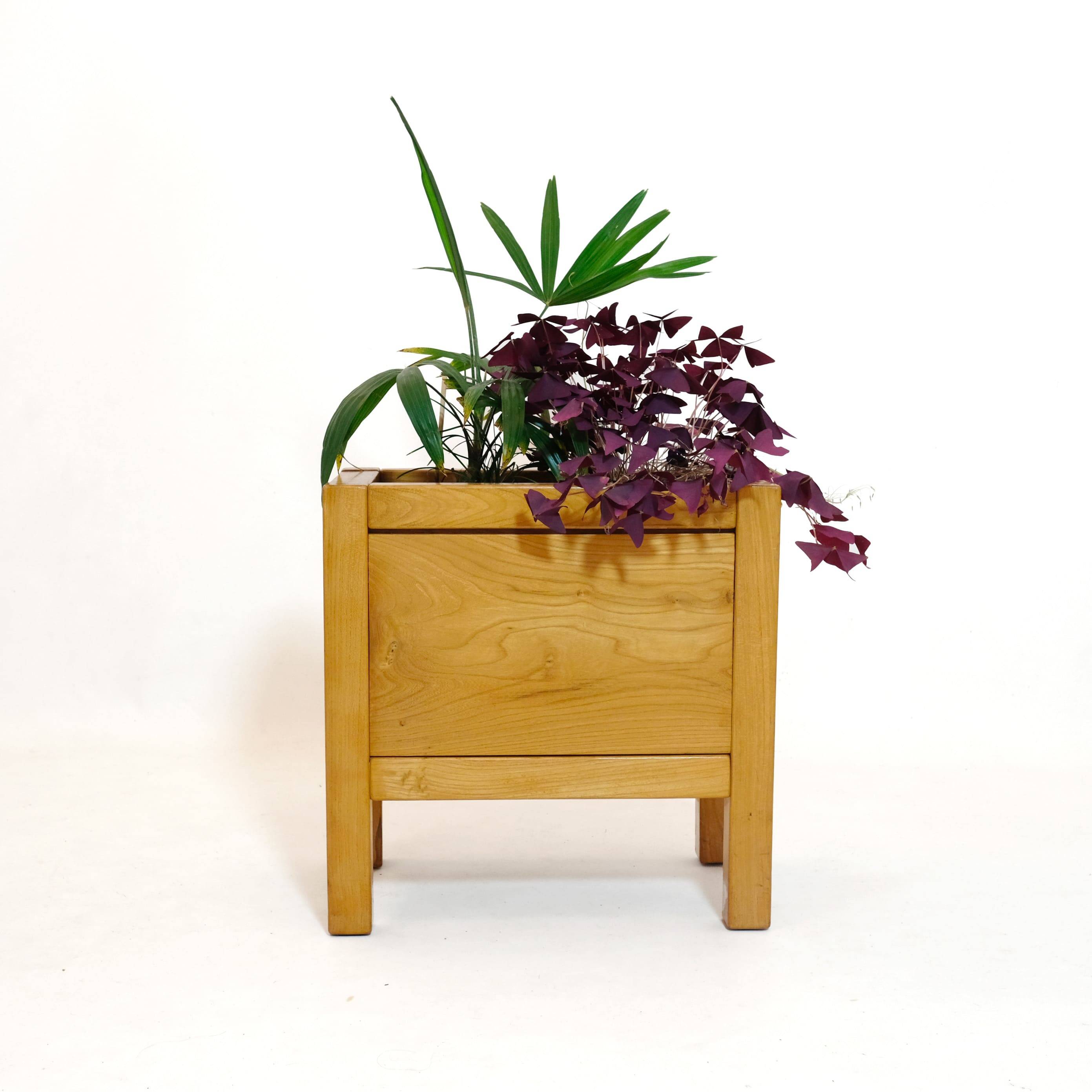 Solid wood planter from the 1970s-1980s.