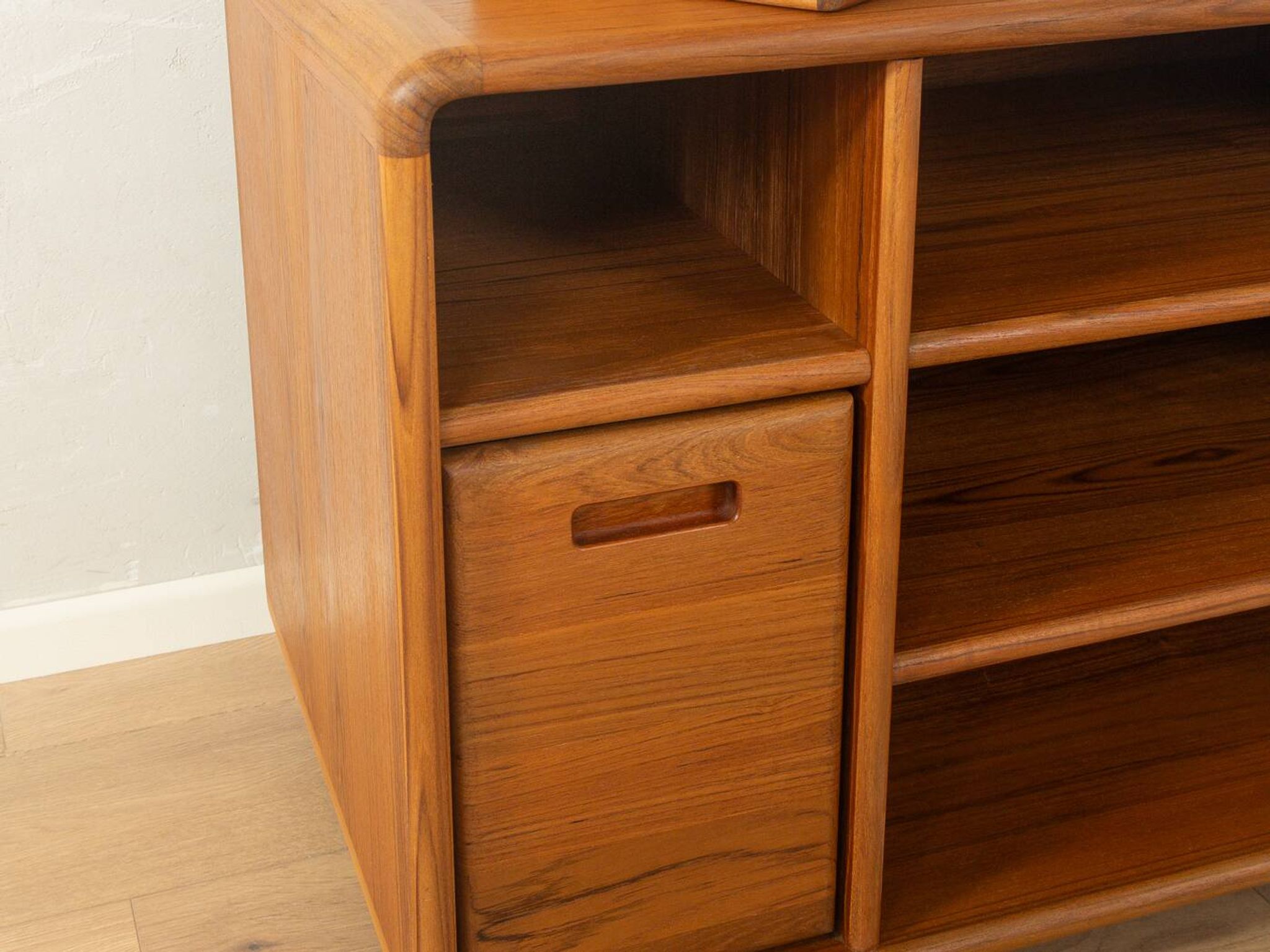 1960s HiFi rack by Dyrlund