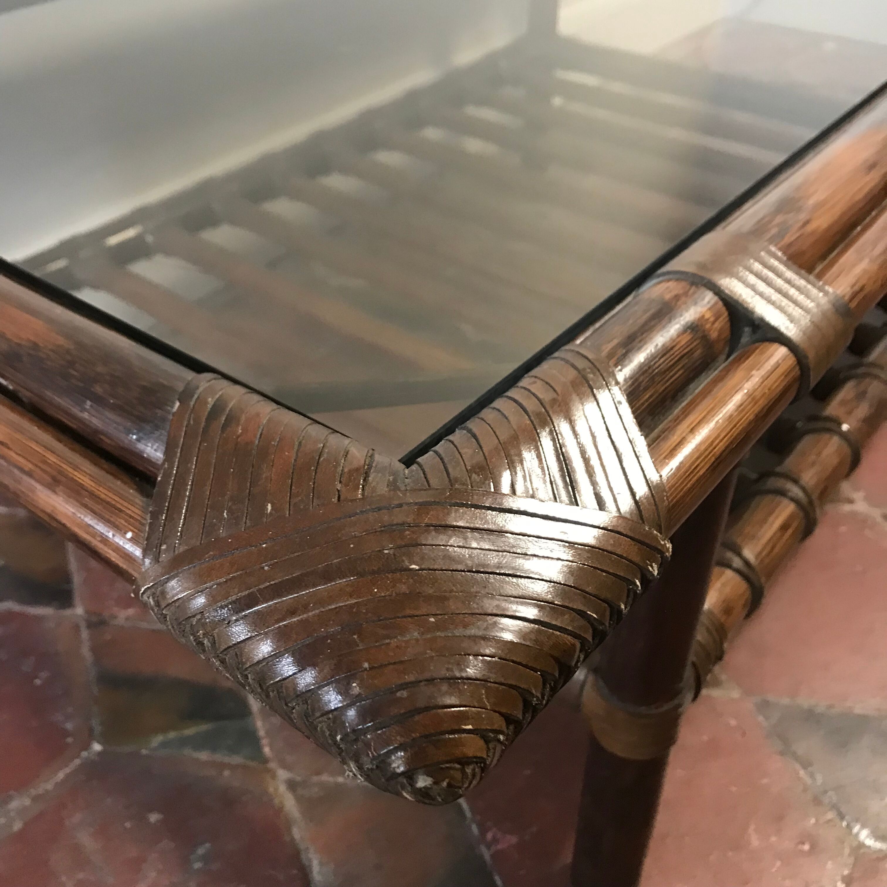 Rattan coffee table and vintage leather link 1970
