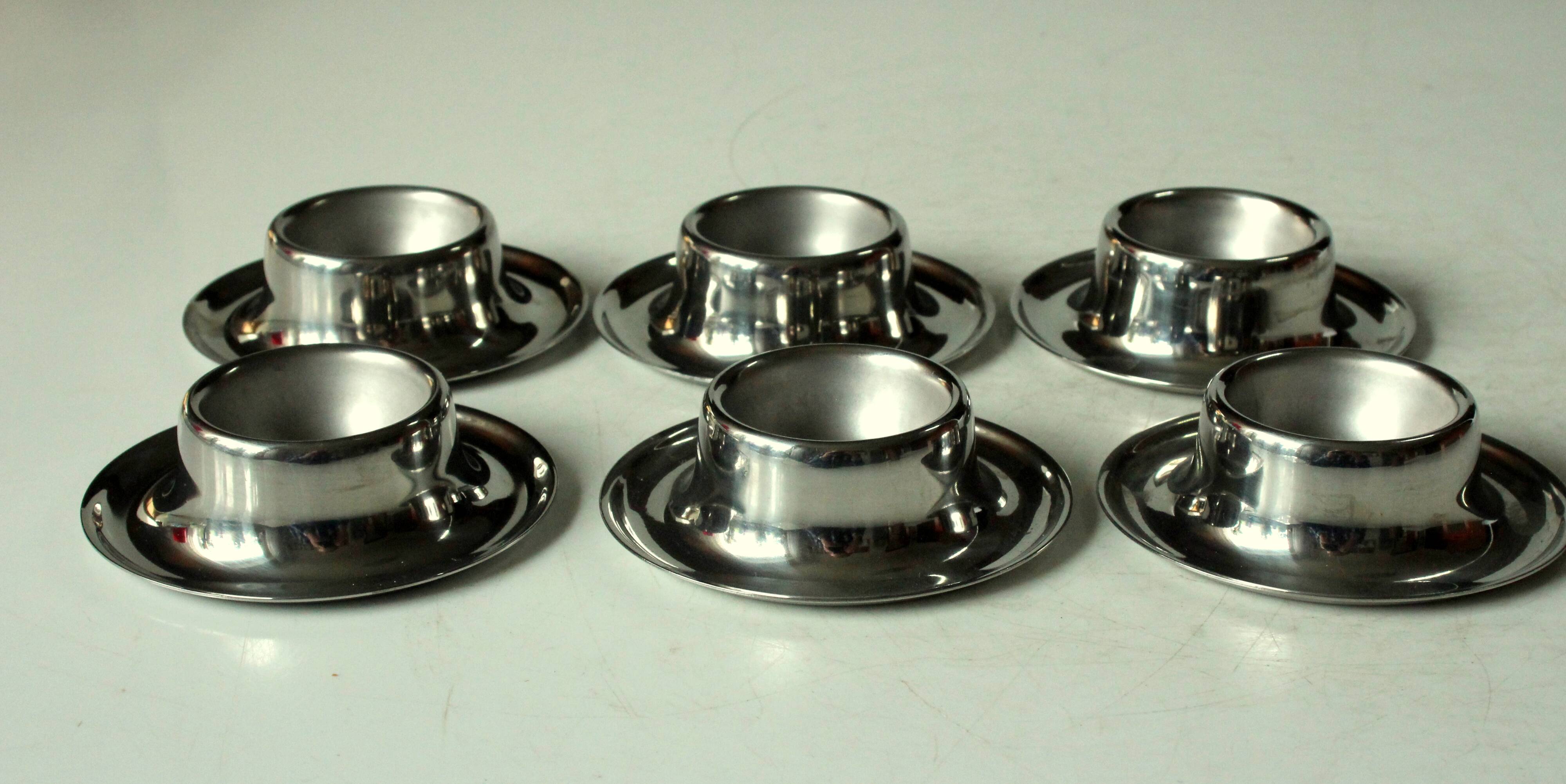 Set of 6 stainless steel egg cups, vintage from the 60s