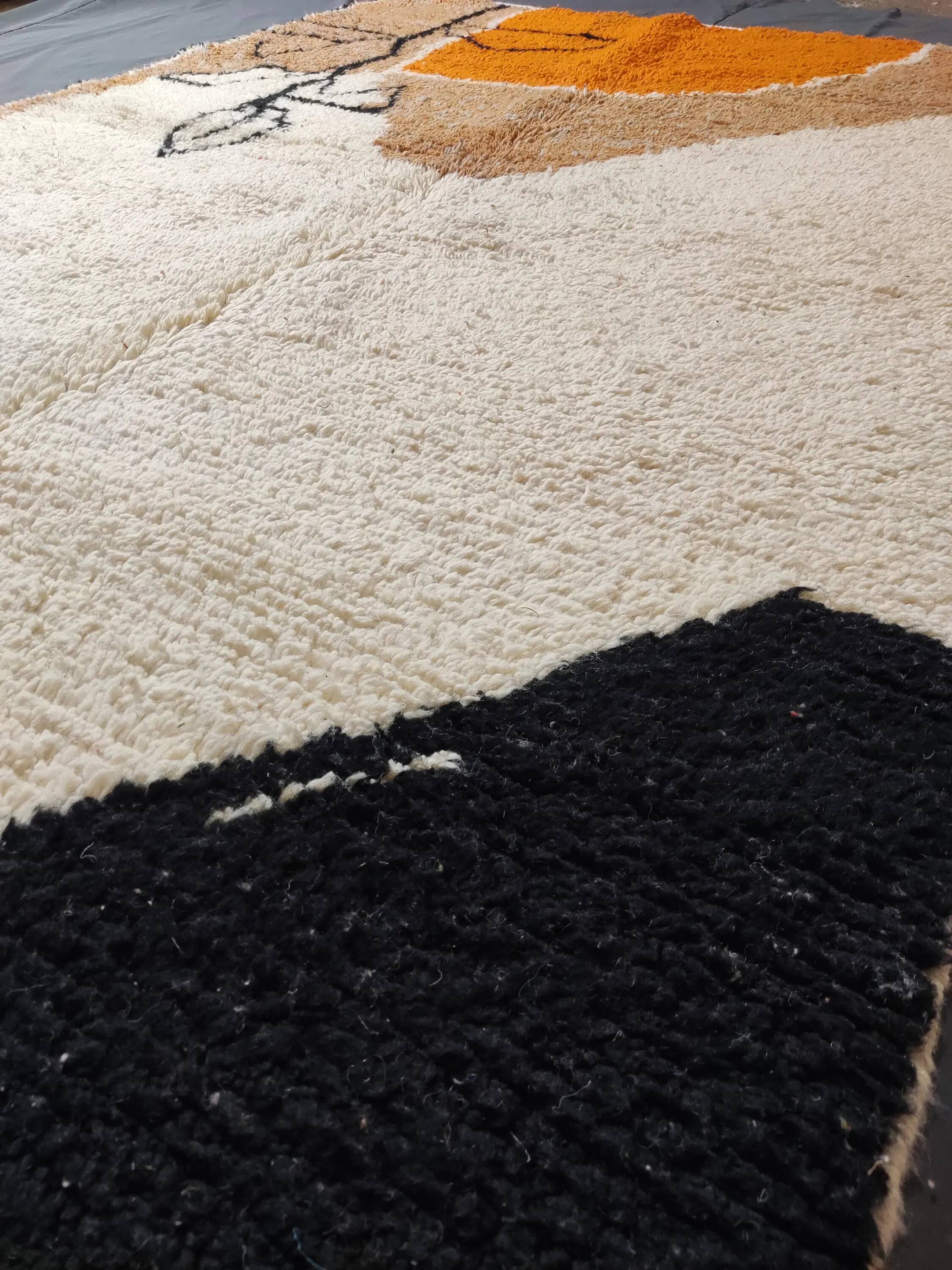 Handmade traditional carpet 250cm x 150cm Moroccan