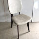 Chaise bois et skaï blanc vintage