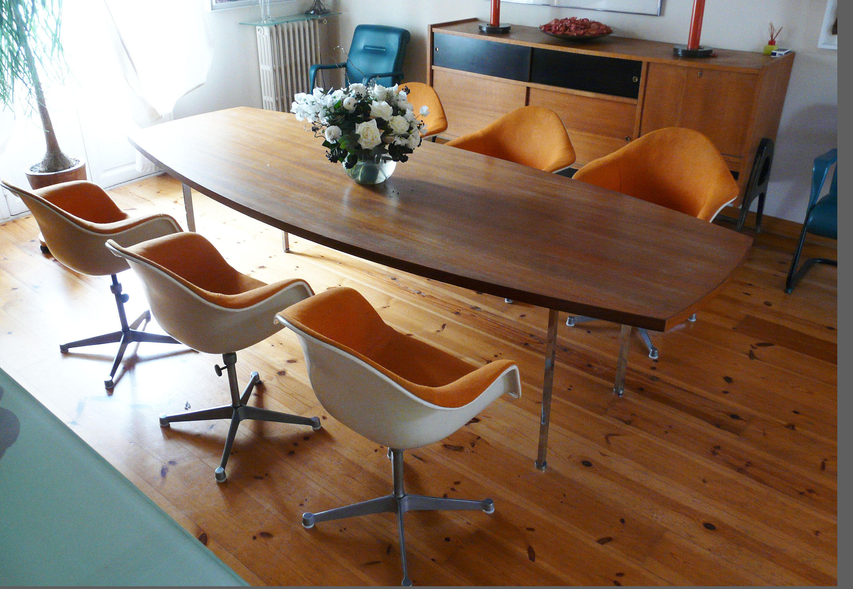 Set of 6 armchairs by Ray & Charles Eames for Herman Miller