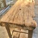 Établi en bois érodé par le temps