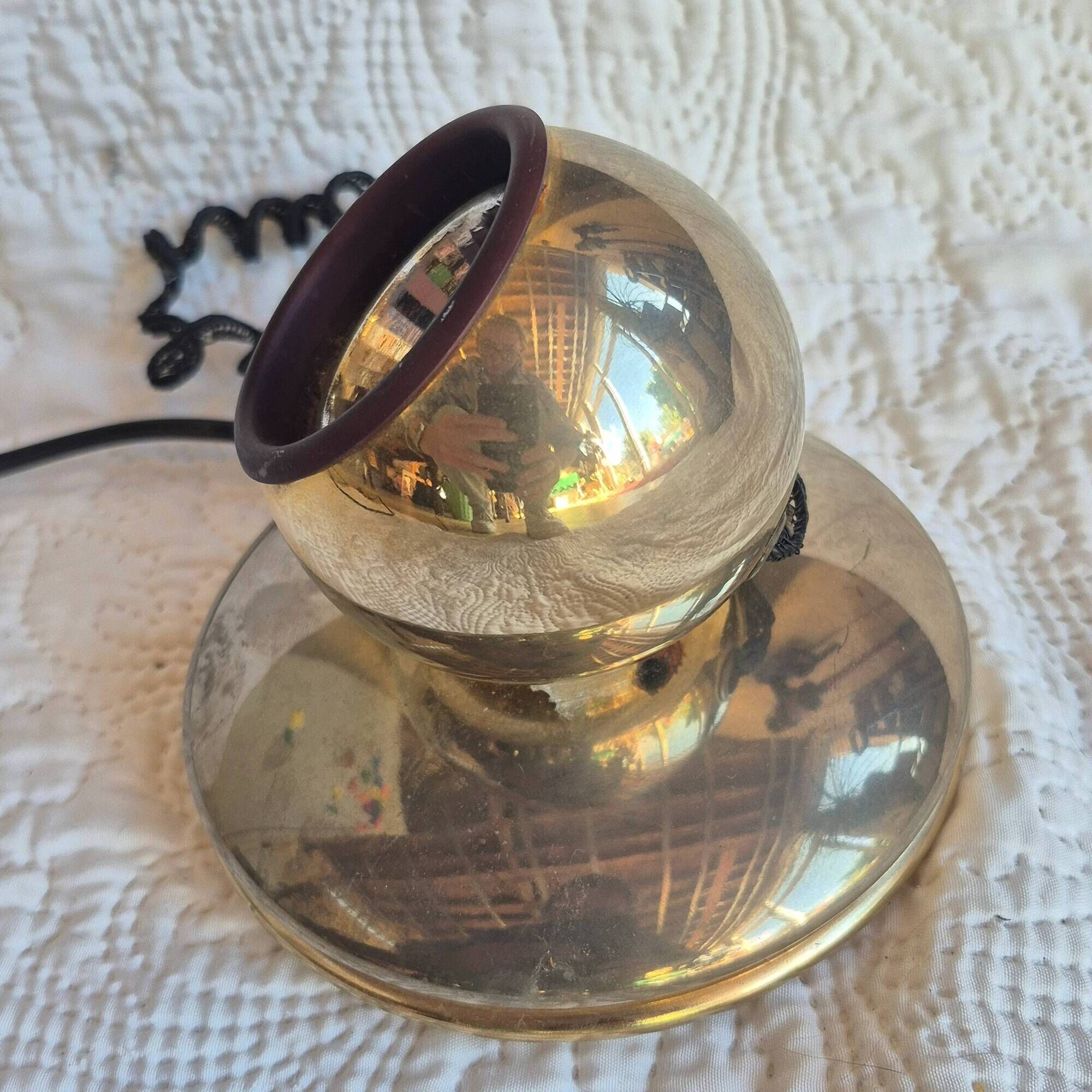 Pair of adjustable spot lamps in gold metal – Pierre Disderot Lighting, Paris