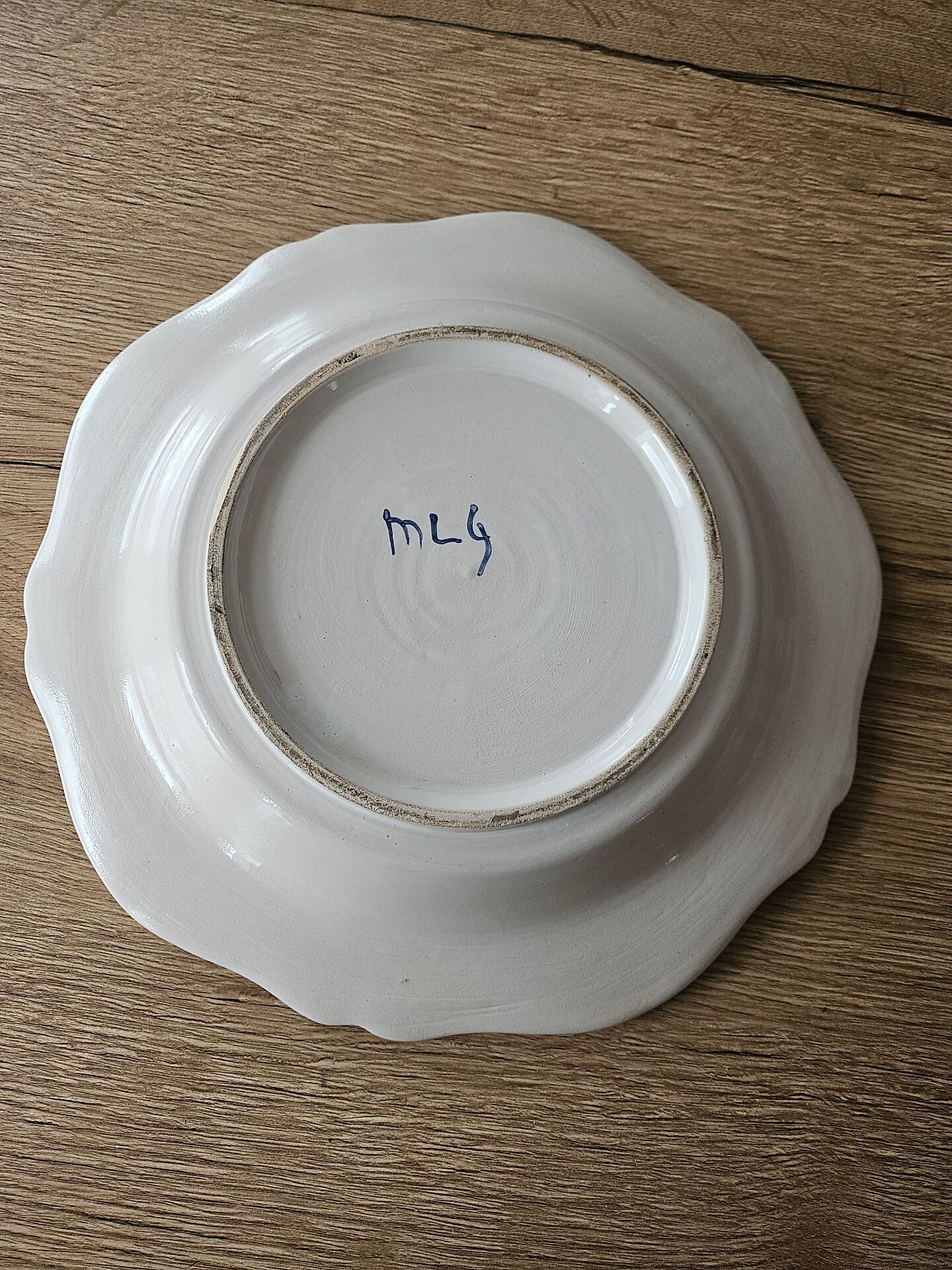 large round serving platter