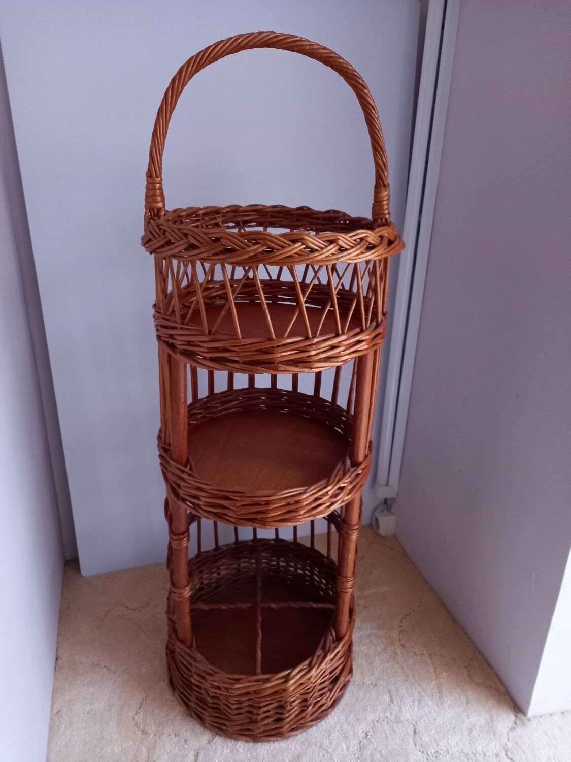 Vintage rattan bar service