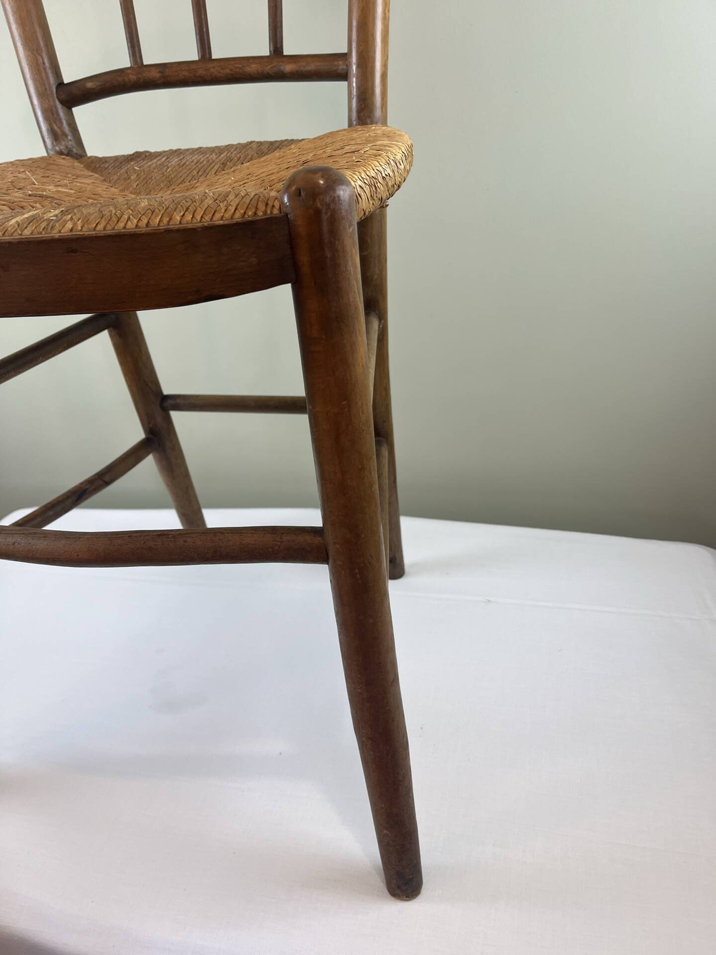 Chaise en bois et paille 