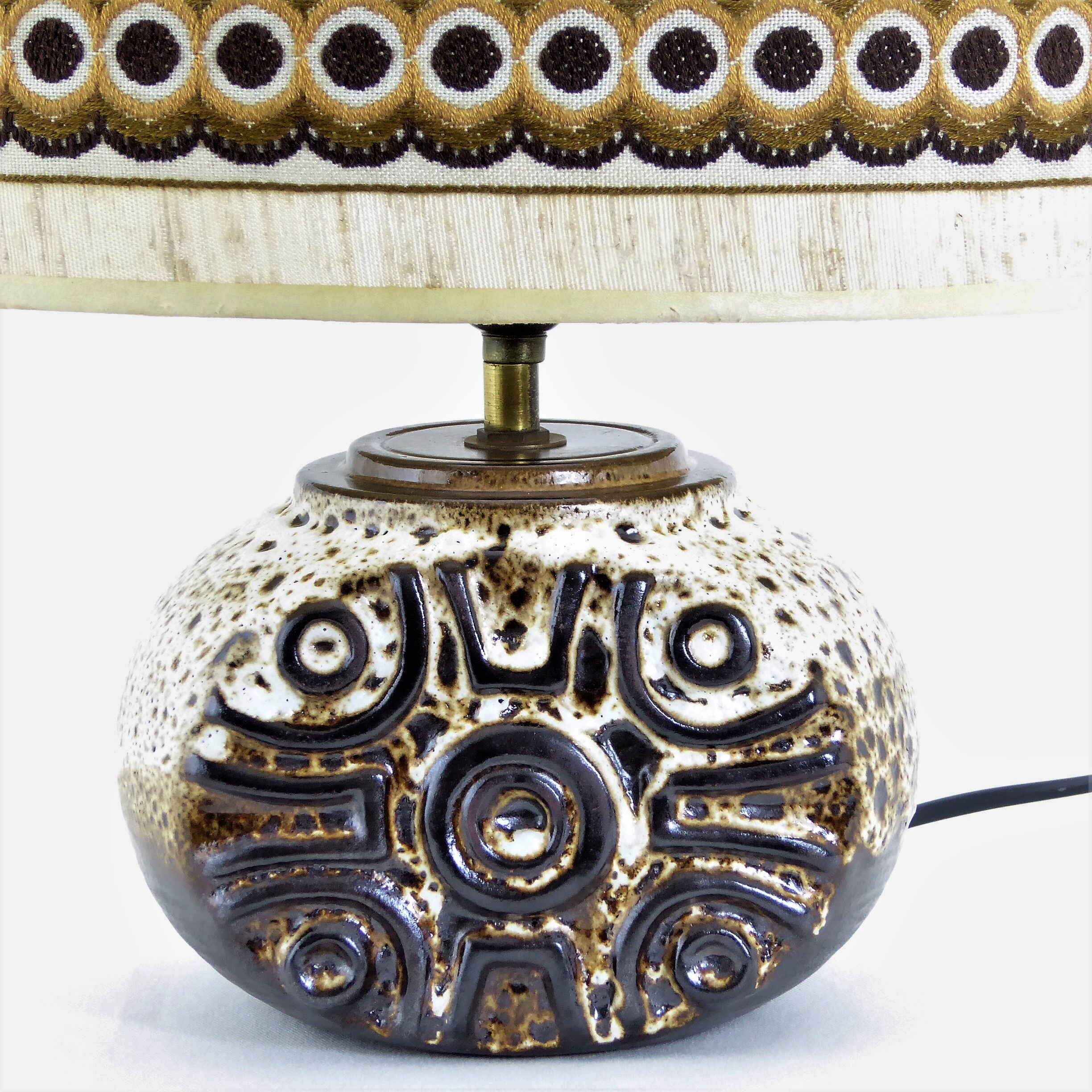 Vintage ceramic lamp 1970