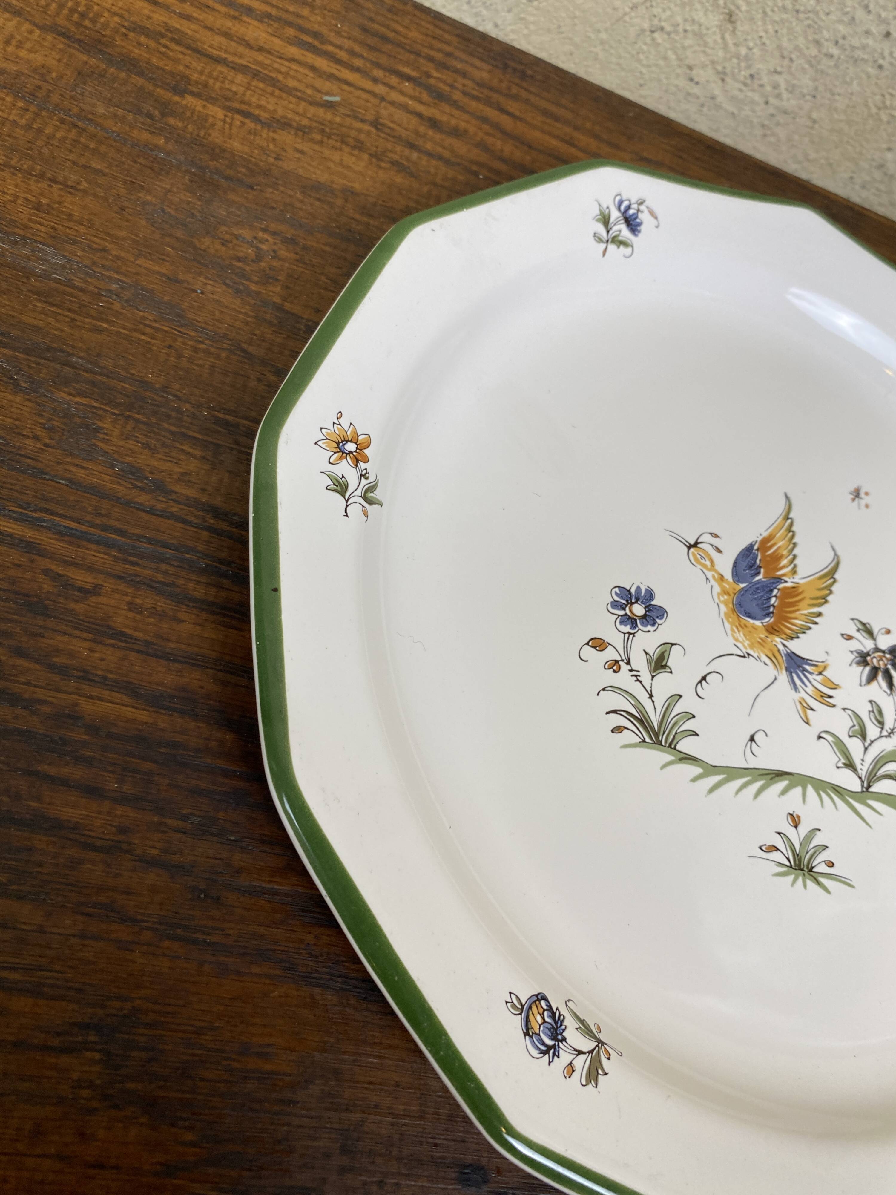 Large Bondil de Moustiers dish