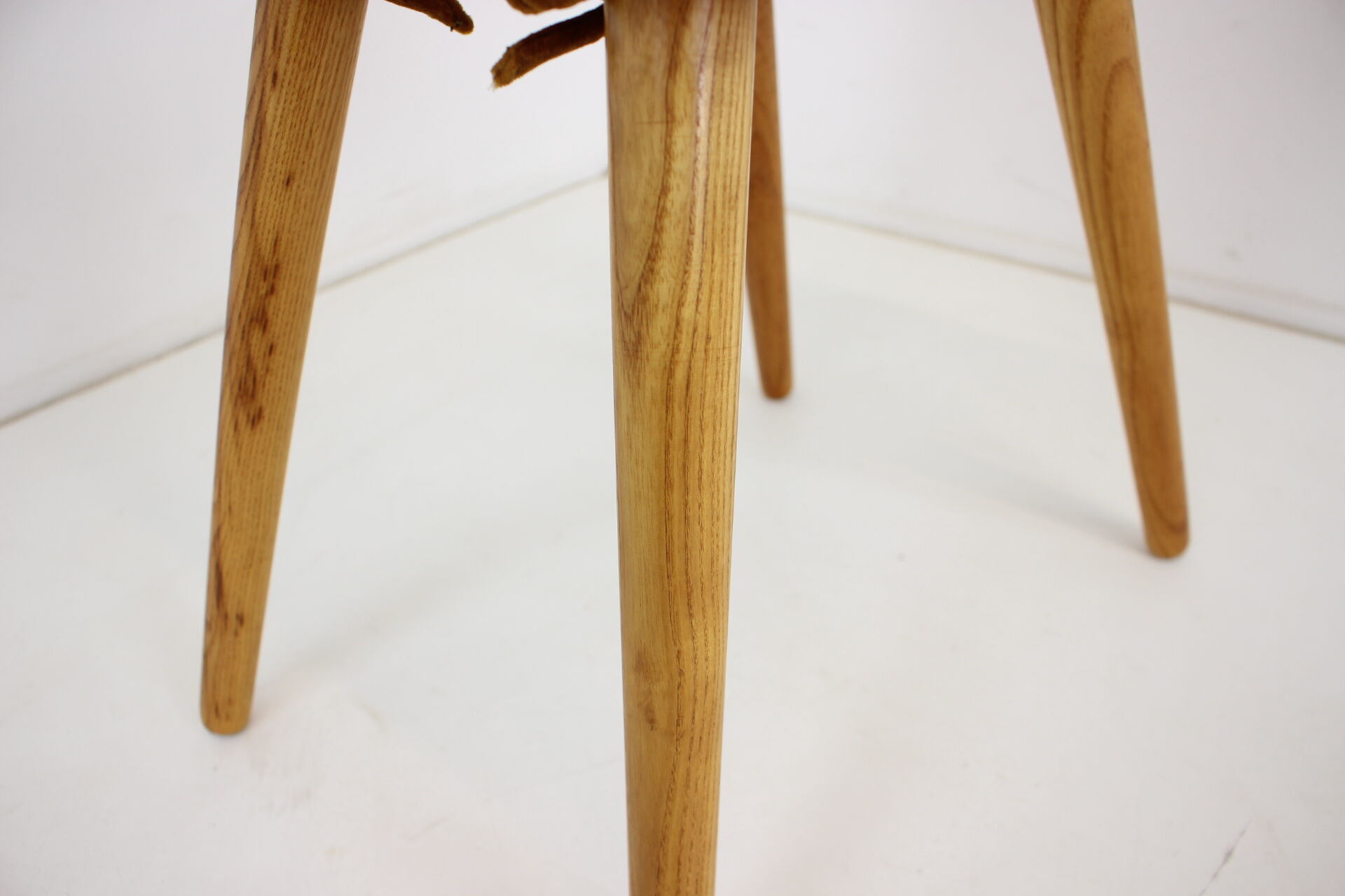 Mid-Century Wooden Stool or Footstool/Uluv, 1960s, Czechoslovakia Status, Submit