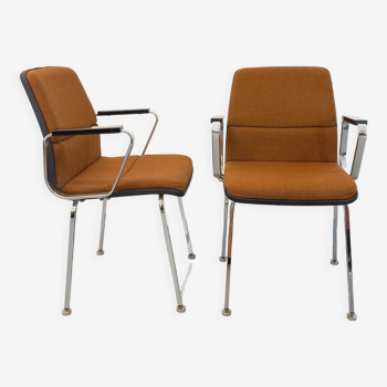 Paire de fauteuils vintage en tissu et chrome des années 70