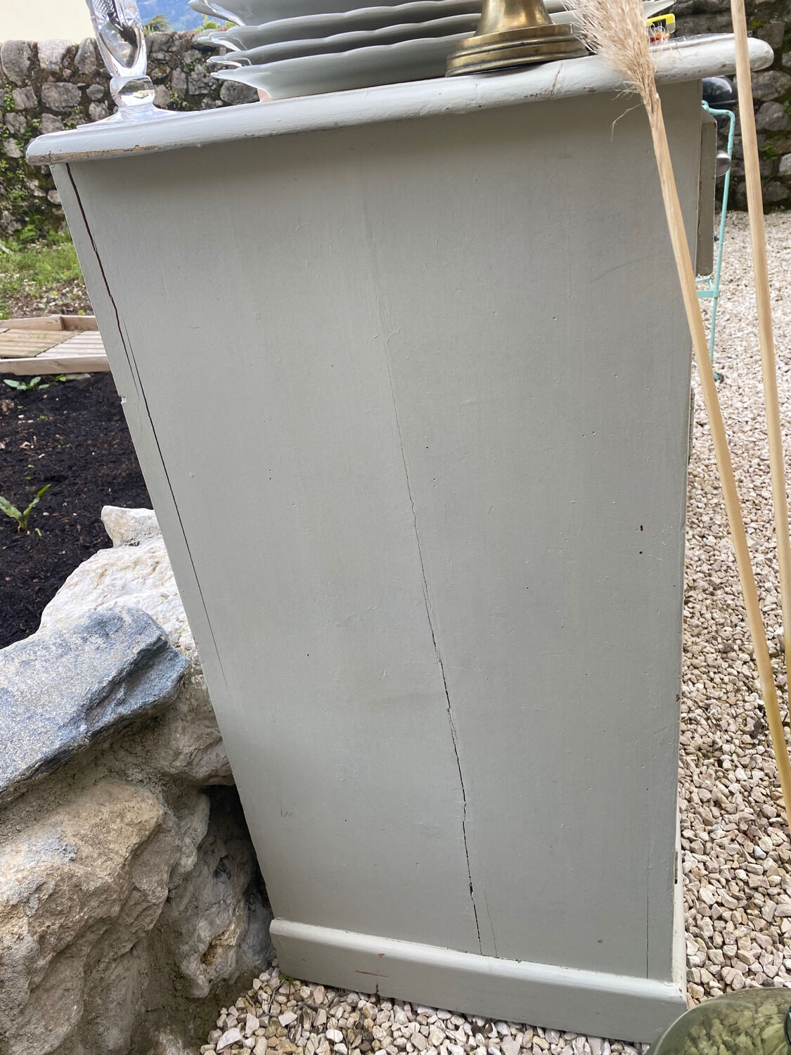 Patinated sideboard 2 drawers and 2 doors