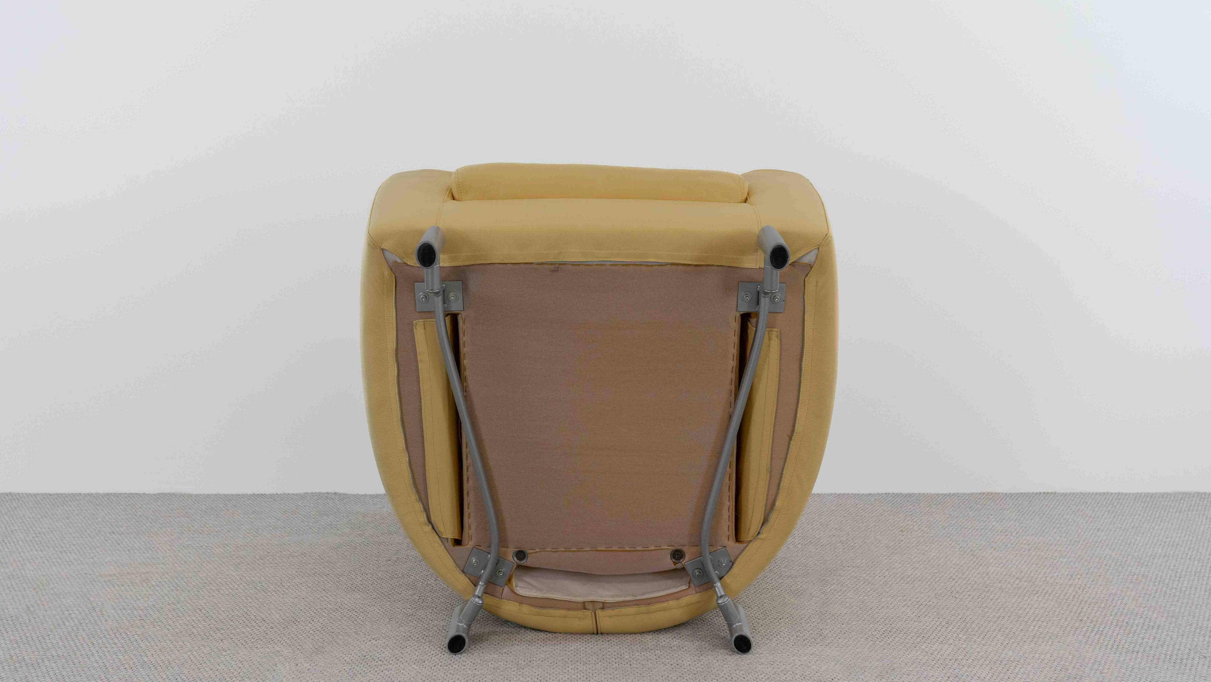 Chaise Drop par Gerard van den Berg pour Molteni & C.