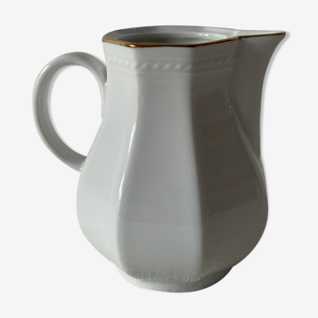 Milk jug with gilding