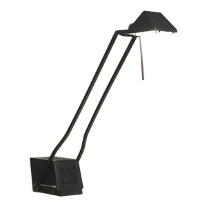 lampe design post-moderniste