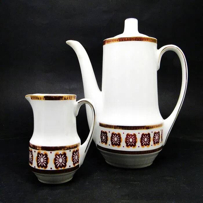 I4N Ćmielów - jug and milk jug set