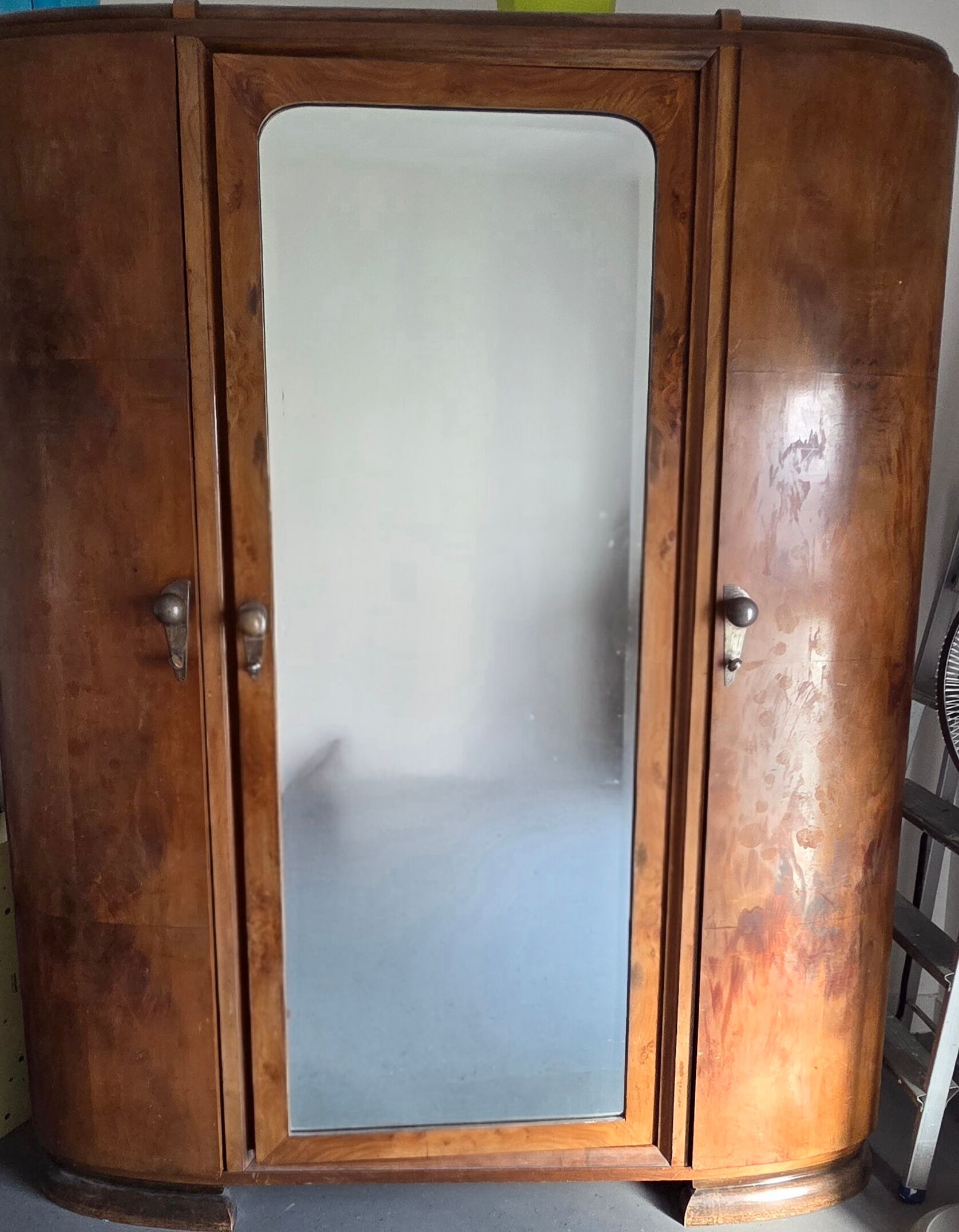 Armoire