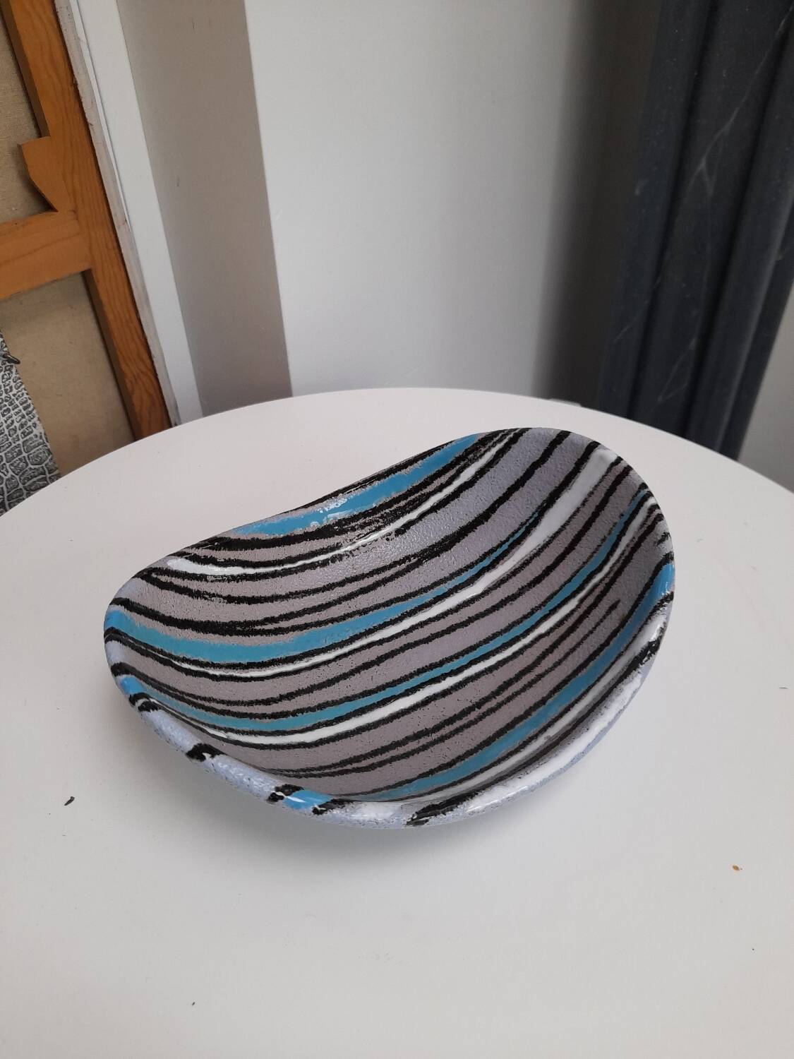 Italian lined ceramic dish, 1950s