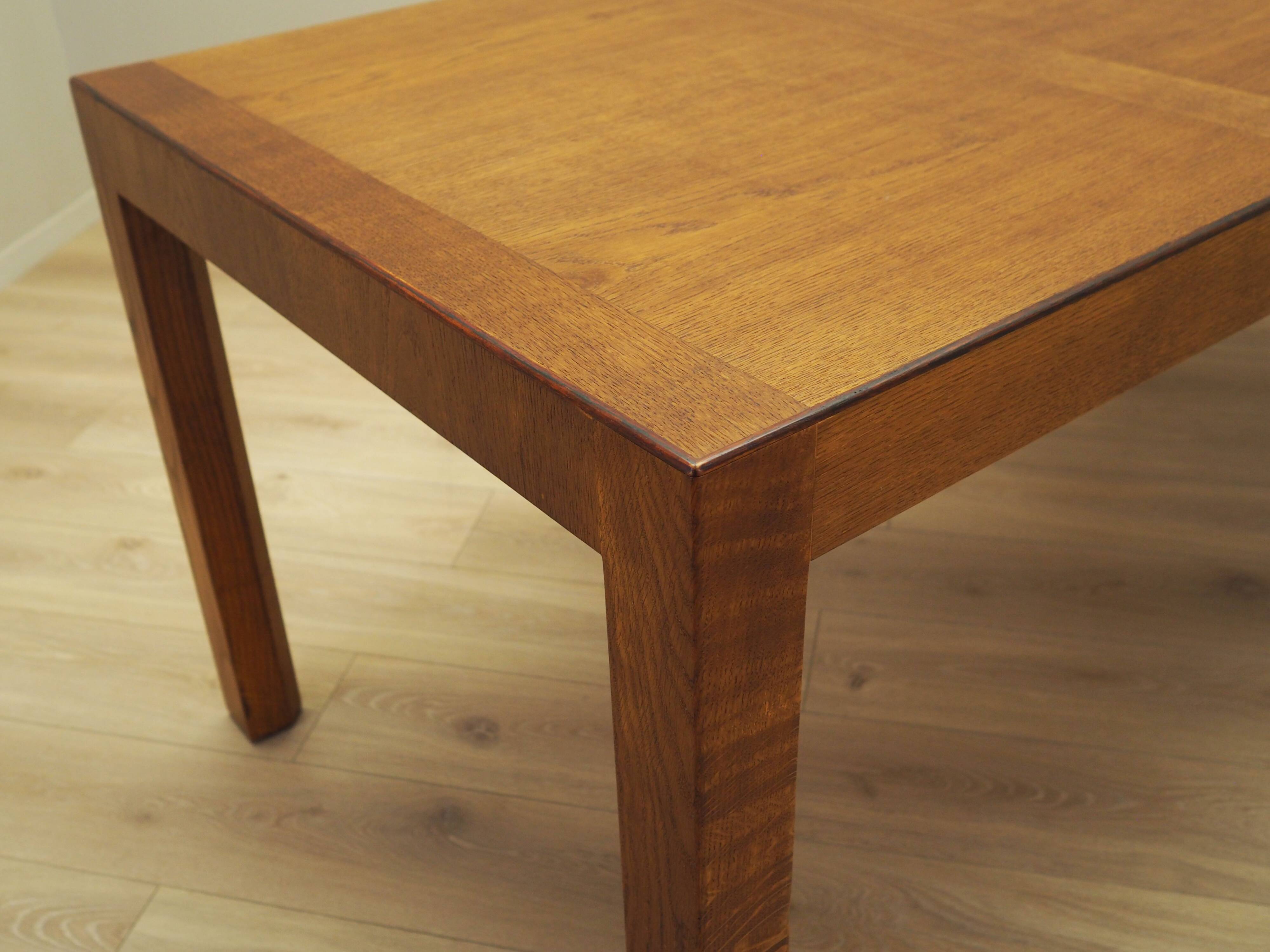 Oak table, Danish design, 1970s, production: Denmark