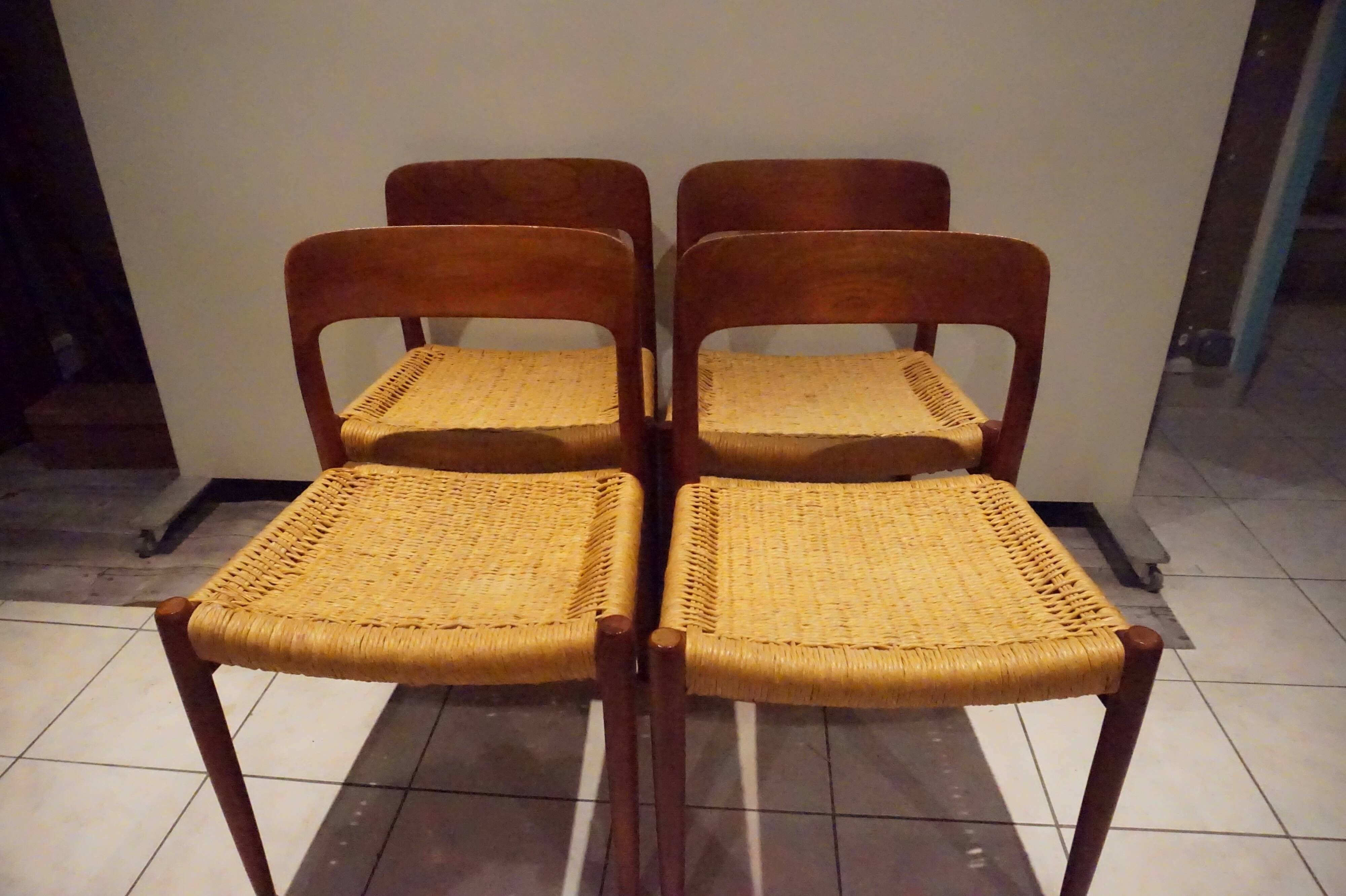 4 chairs Danoises Teck Model 75 from N.O.Moller