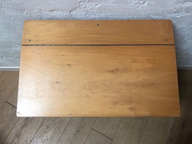 Child's desk