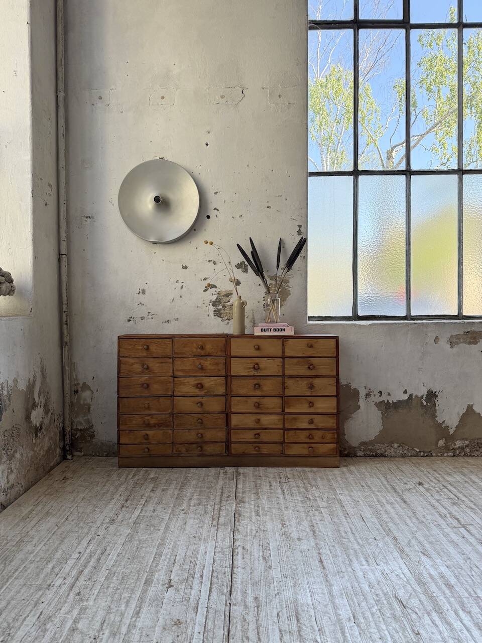 Trade furniture