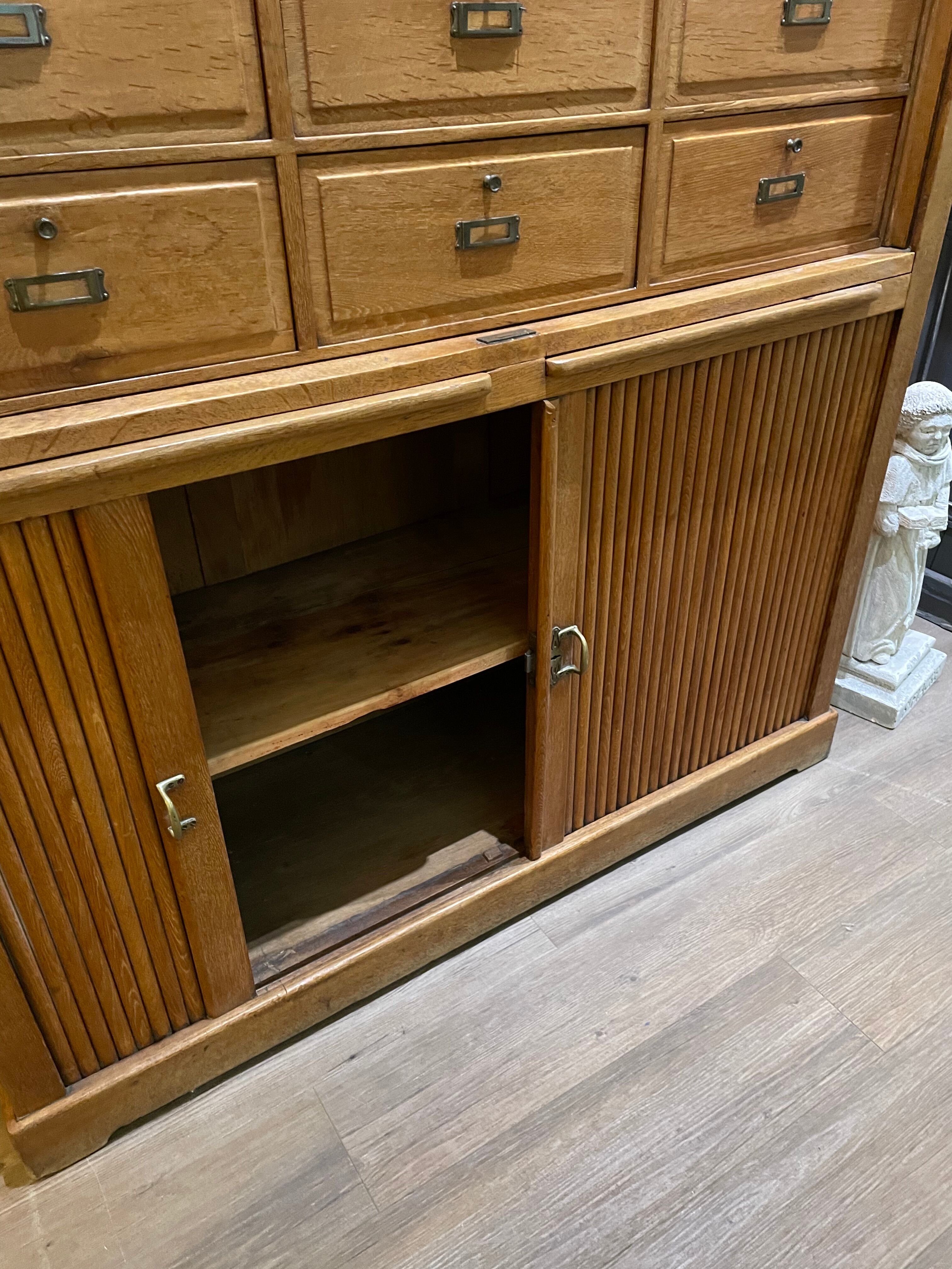 Notary trade furniture