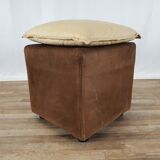 Fauteuil avec pouf en cuir et daim