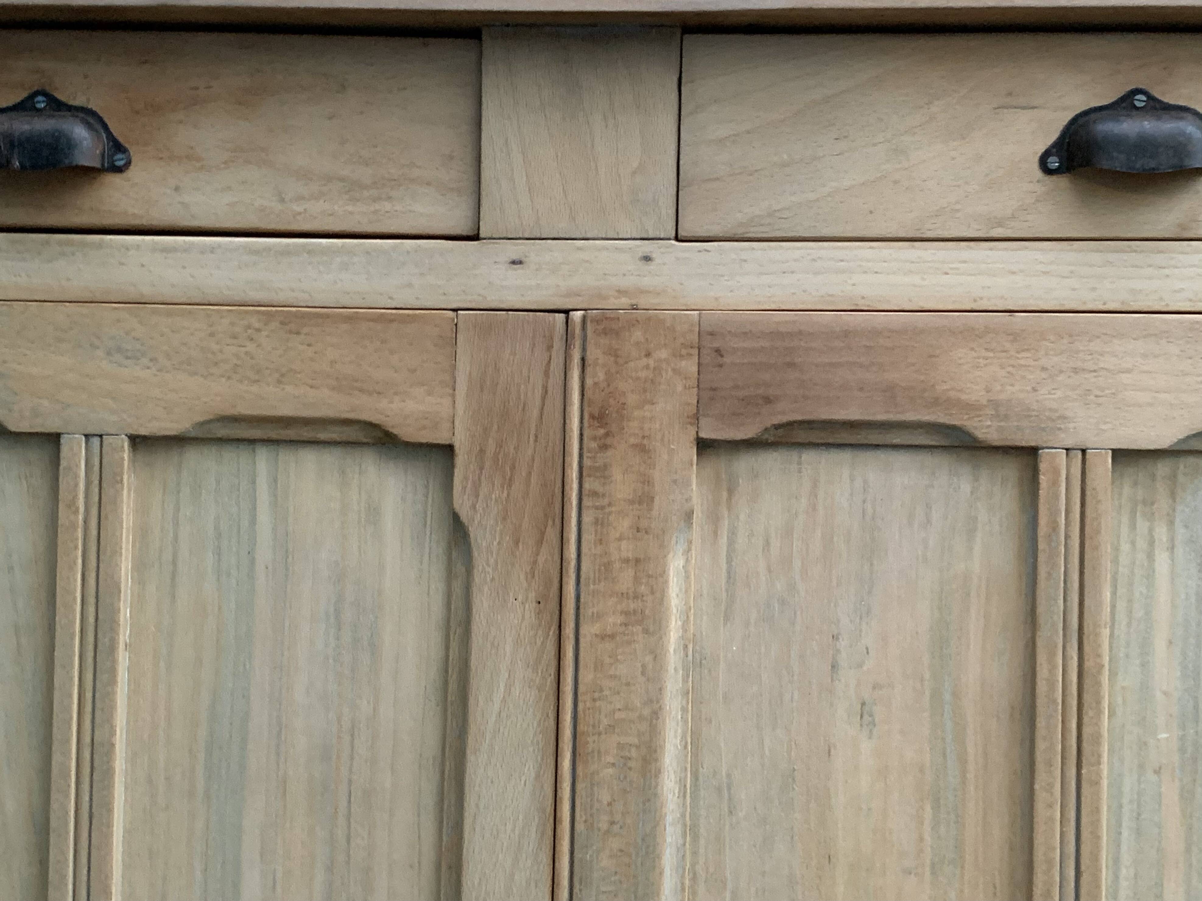 Buffet parisien ancien bois brut