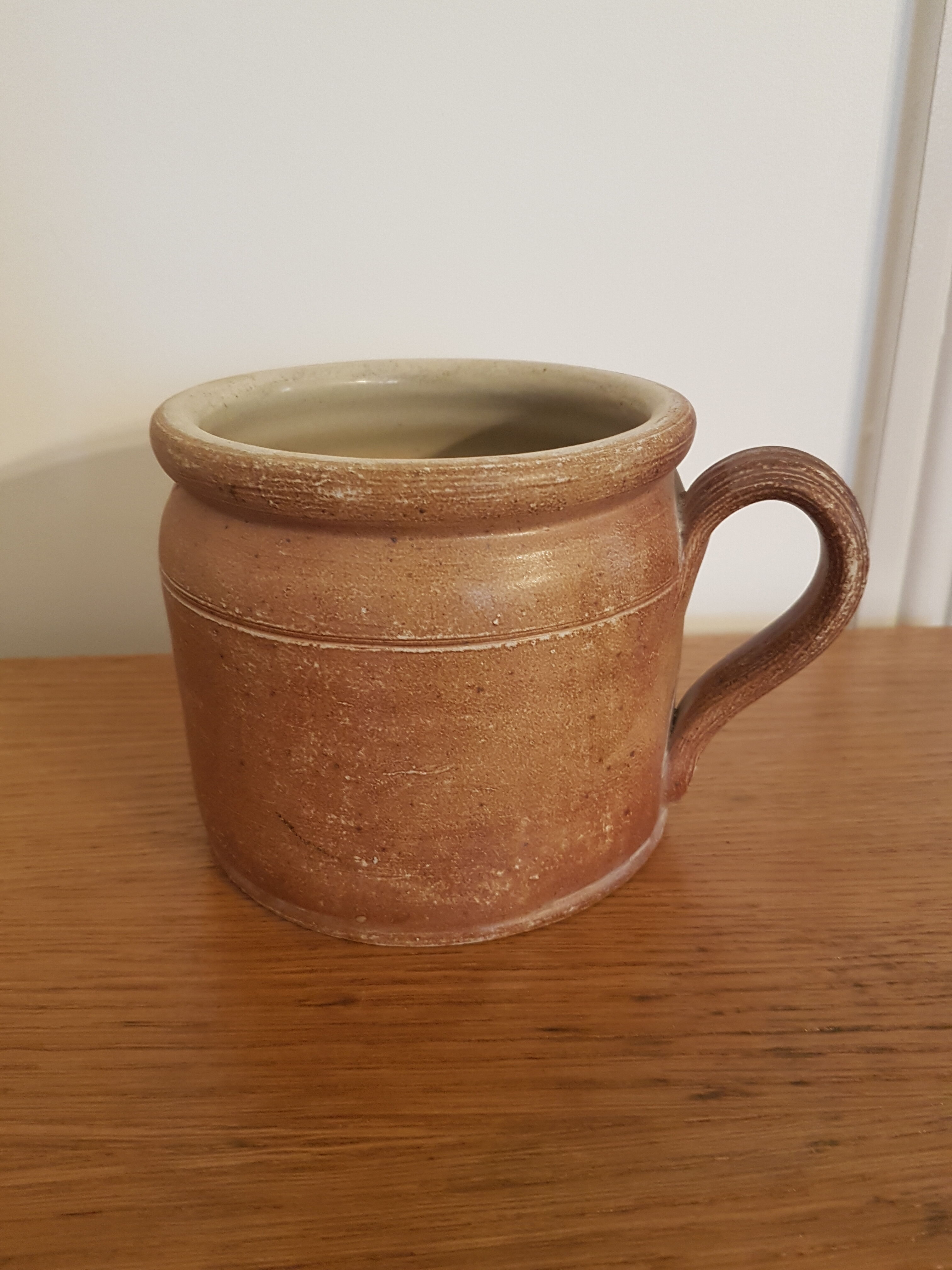 Sandstone pot