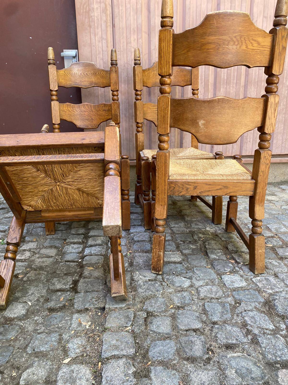 4 chaises à manger bois massif et paille 1960