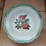 4 Digoin and Sarreguemines soup plates