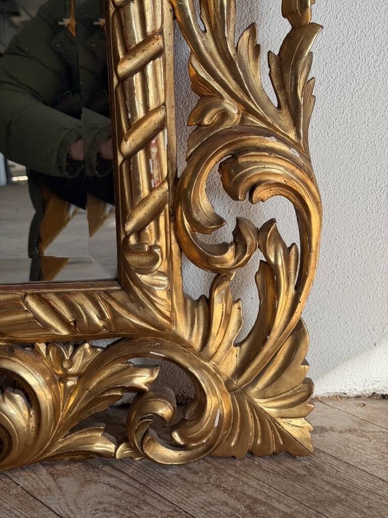 Large Italian Florentine gilt mirror, late 19th century, 170x112cm