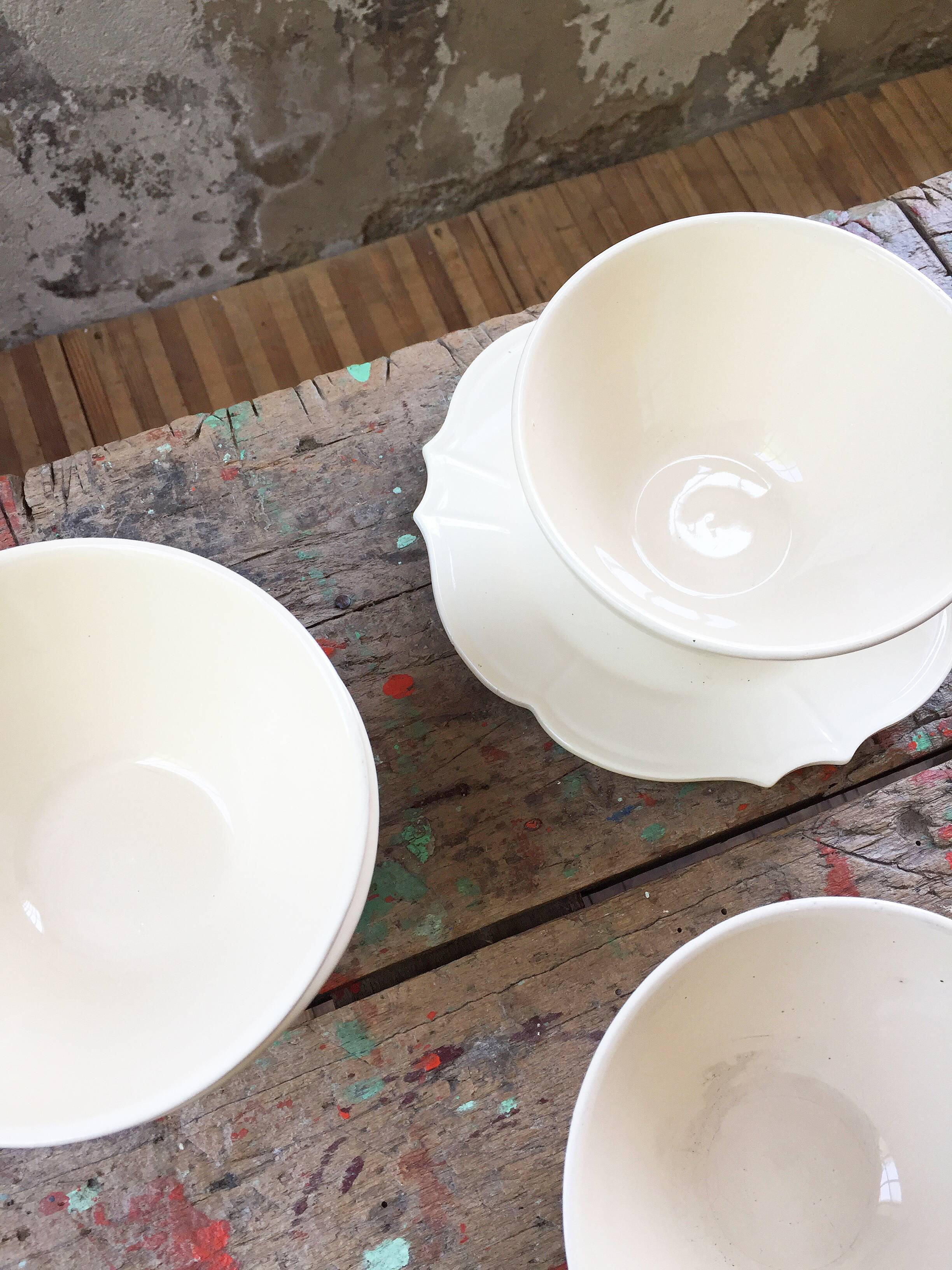 Service 32 assiettes et bols céramique blanche