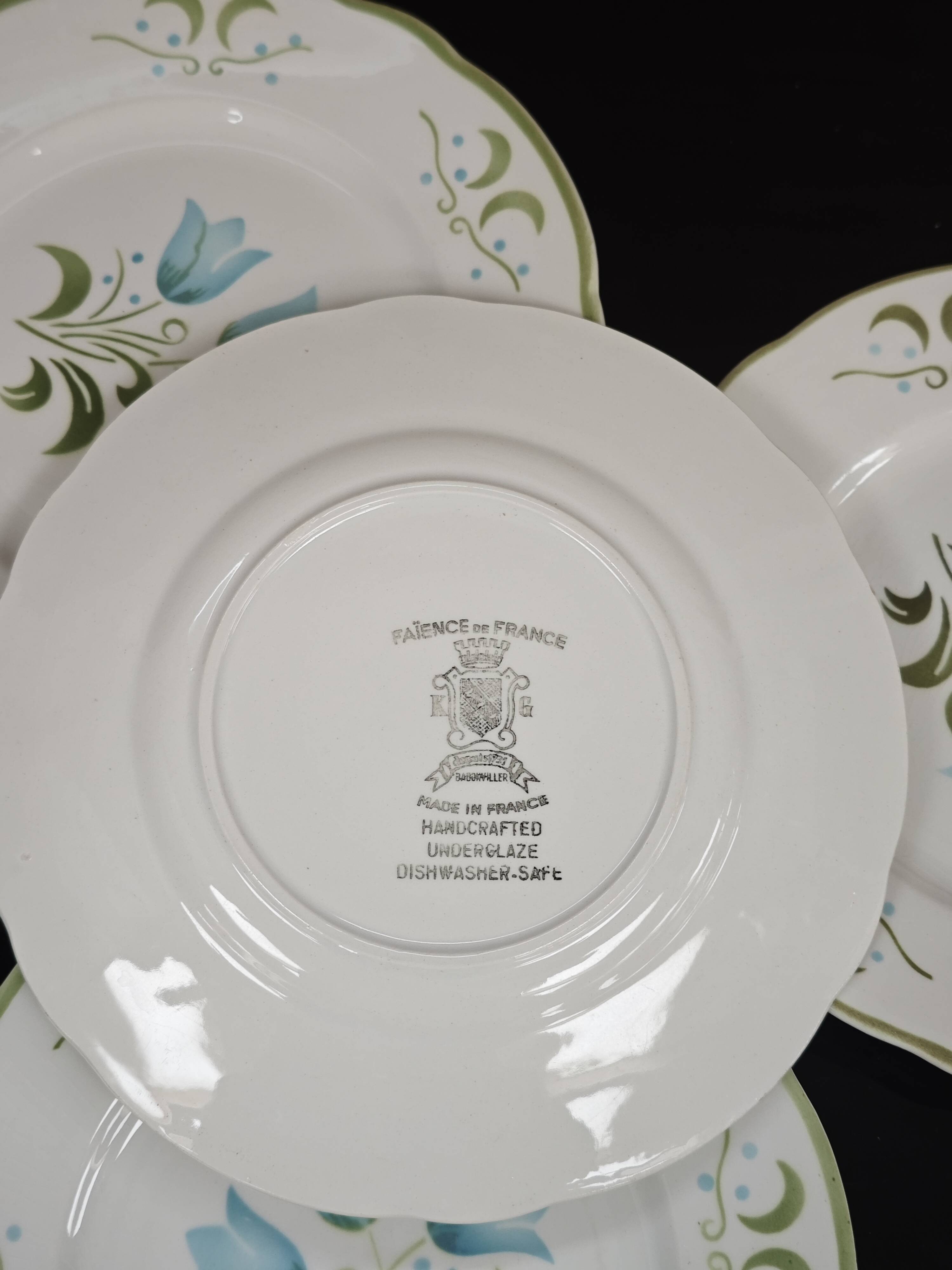 9 assiettes à desserts floral vintage peintes main Badonvillers