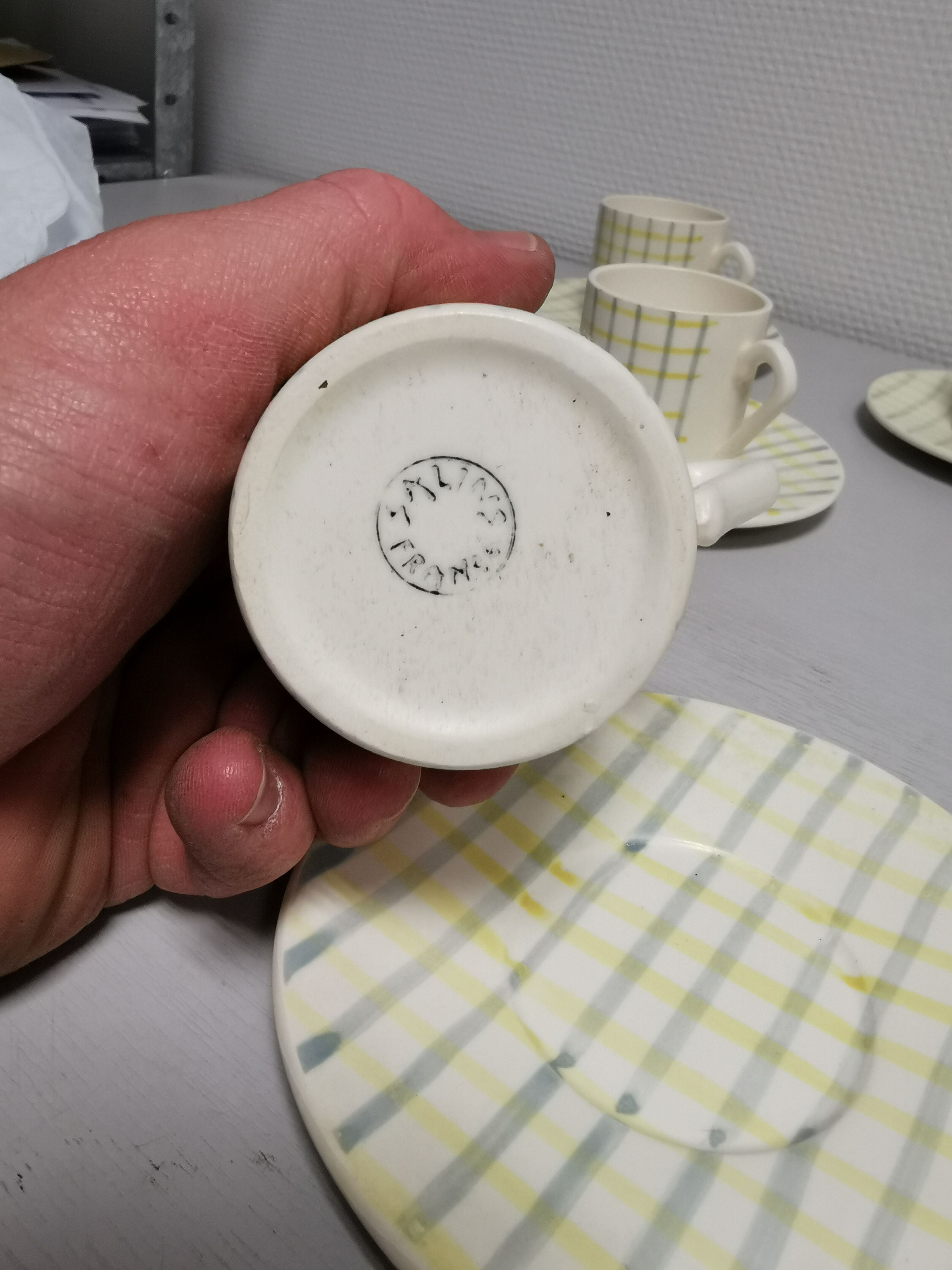 Service of 6 coffee cups and cassocks. faience of salins france . vintage ceramic 50s 60s