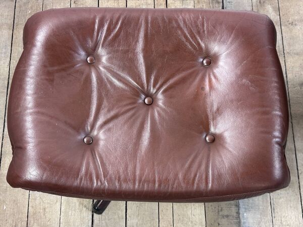 Fauteuil et ottoman en cuir par Göte Möbler, Suède 1960