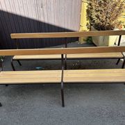 Paire de bancs d'école