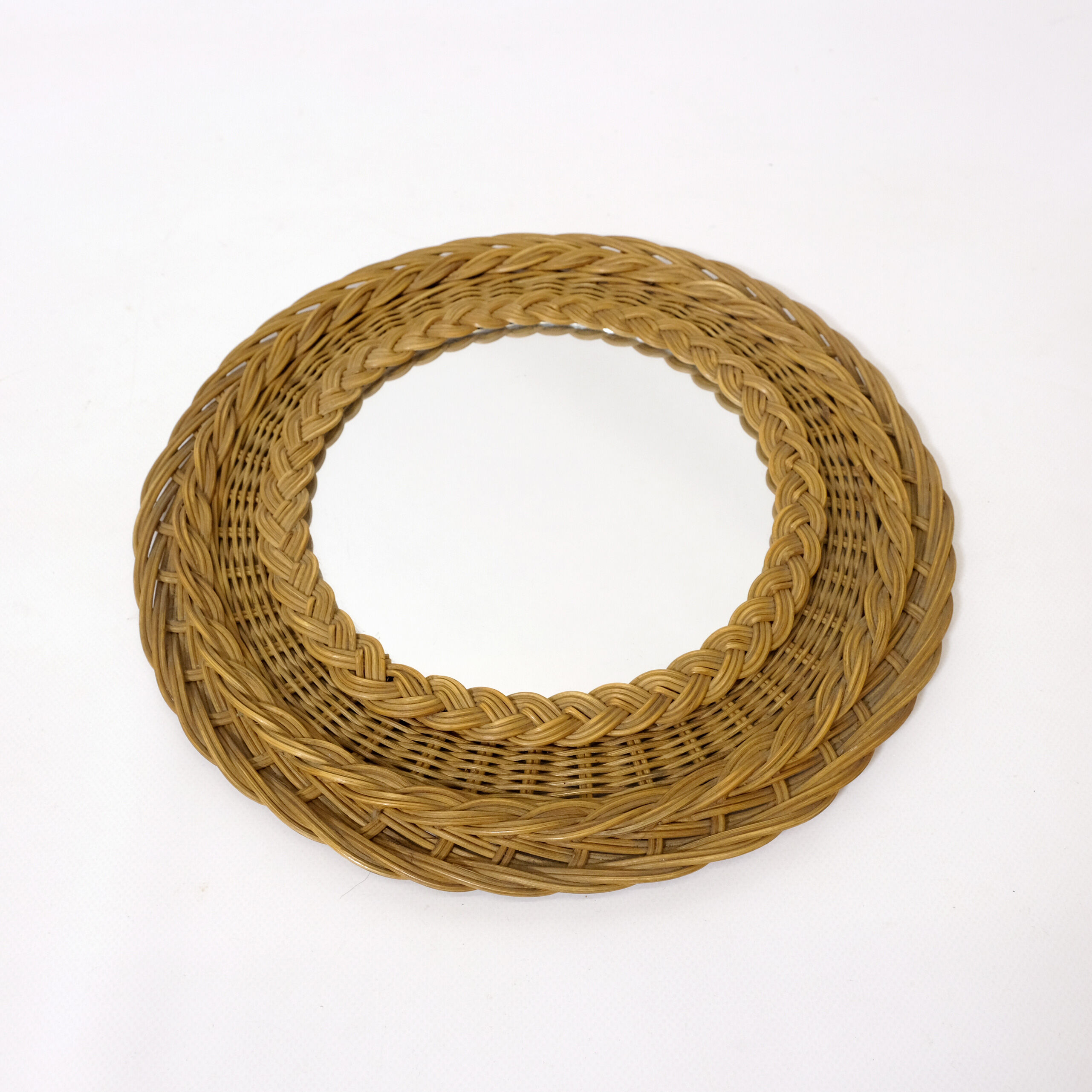 Round wicker mirror, 34cm