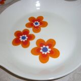 Vintage APILCO bowls and frying pans